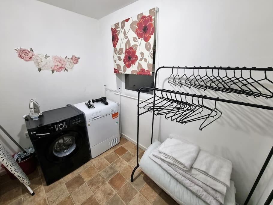 *C.Sani* Setup For Your Most Relaxed & Amazing Stay + Free Parking + Free Fast Wifi * Leeds  Exteriör bild